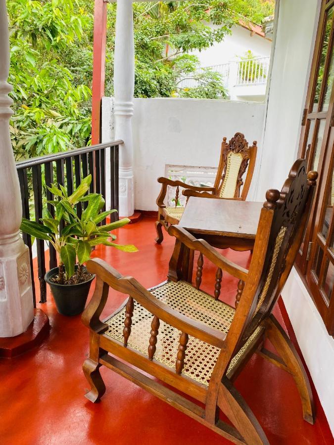 Shehan Guest Mirissa Exterior foto