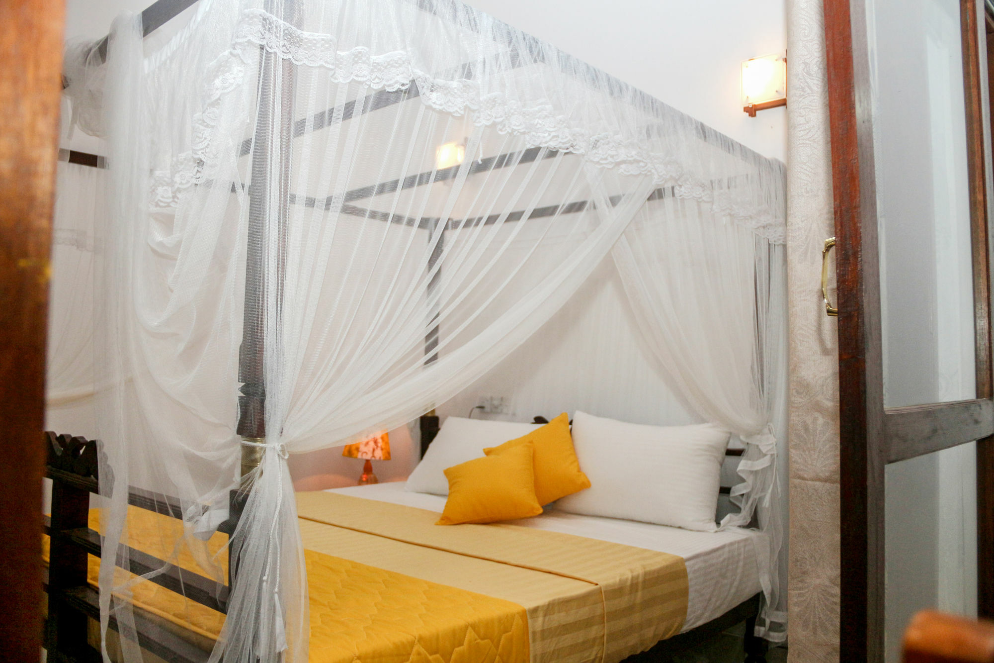 Shehan Guest Mirissa Exterior foto
