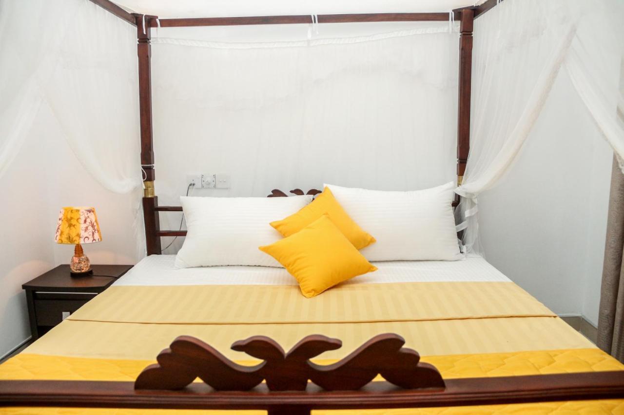Shehan Guest Mirissa Exterior foto